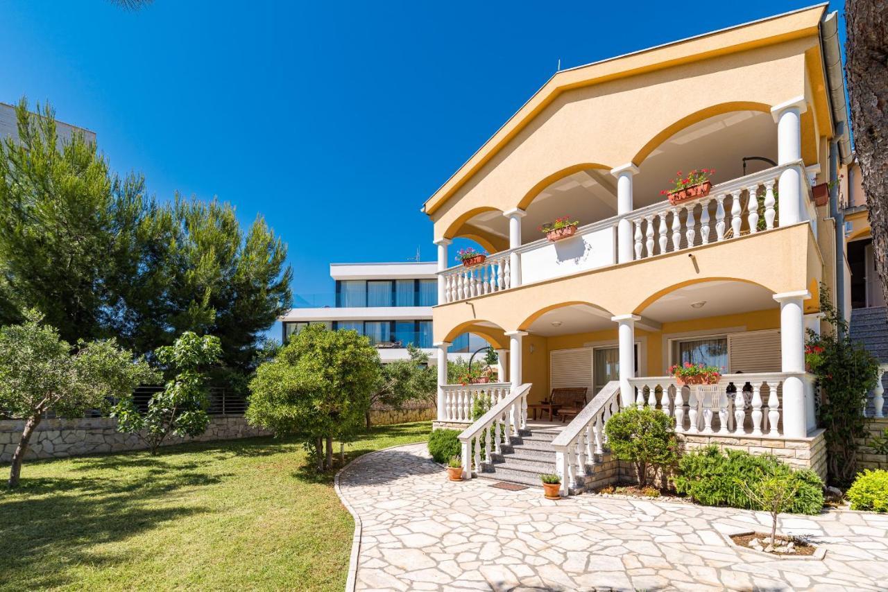 Beach Apartments Villa Kaya Sukošan エクステリア 写真